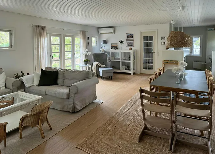 Charm 100 Meters From The Near Rageleje Feriehus Græsted